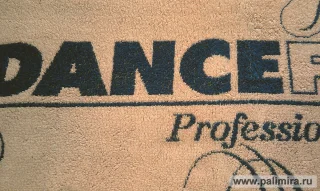 Махровое пестротканое полотенца с логотипом